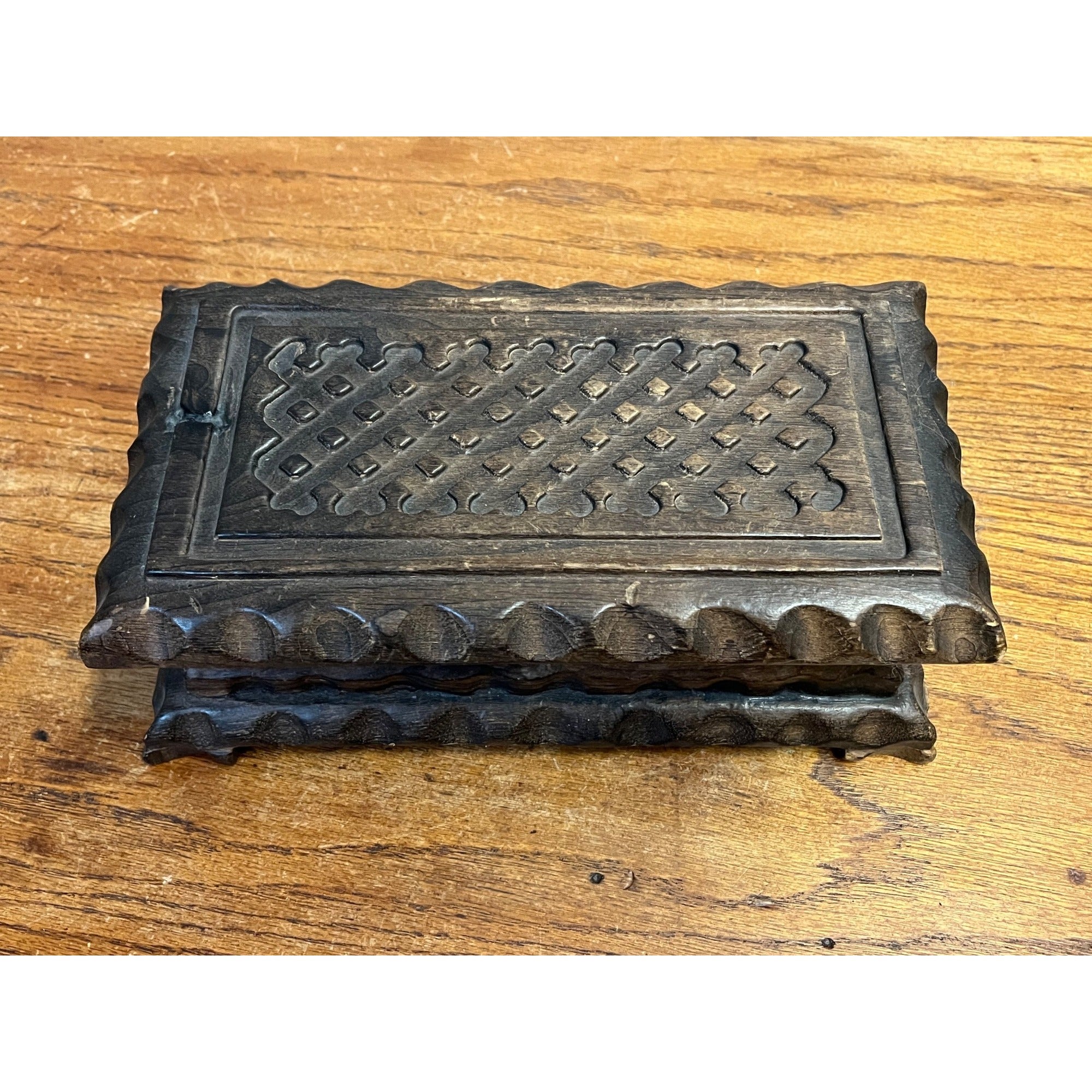 Vintage Carved Walnut Wood Cigar Trinket Dresser Storage Box Footed