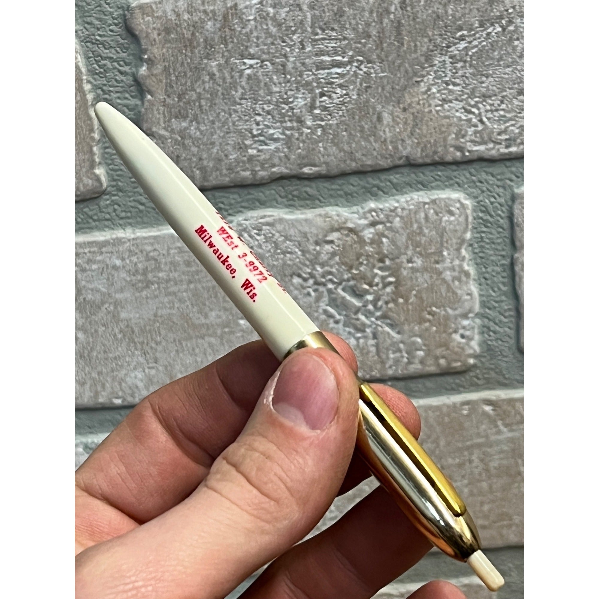 Vintage 1940s Joe & Chuck's Bar Tavern Milwaukee Wisconsin Advertising Pen