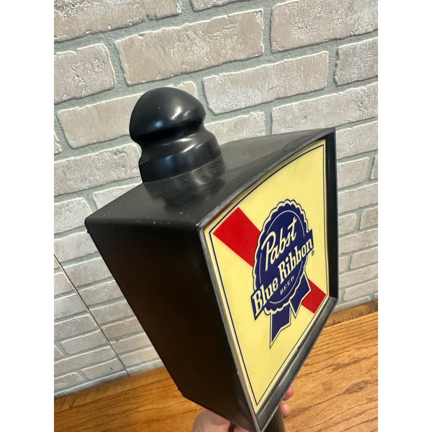 Vintage Pabst Blue Ribbon Beer 1978 Lighted Wall Sconce Buggy Lantern Bar Sign