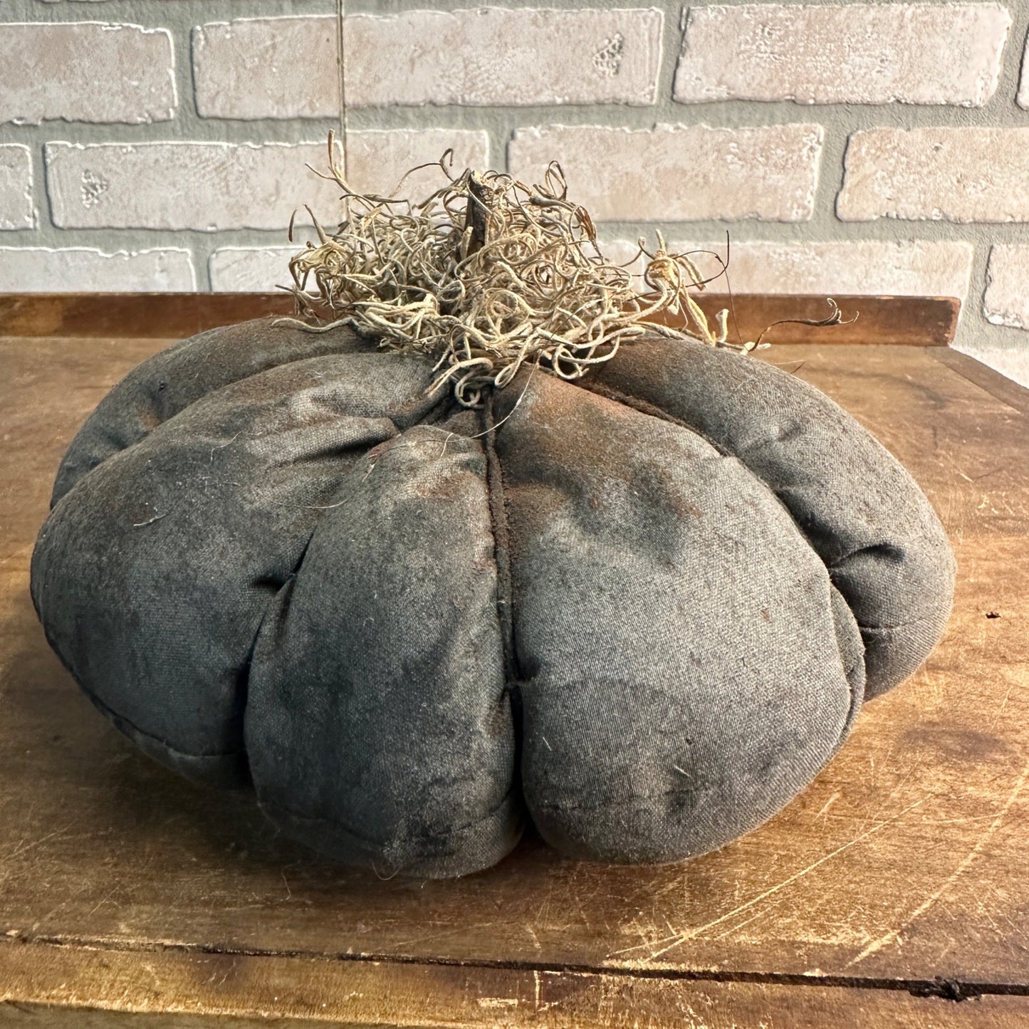 Halloween Primitive Faded Black Gray Grungy Pumpkin Decor Rustic