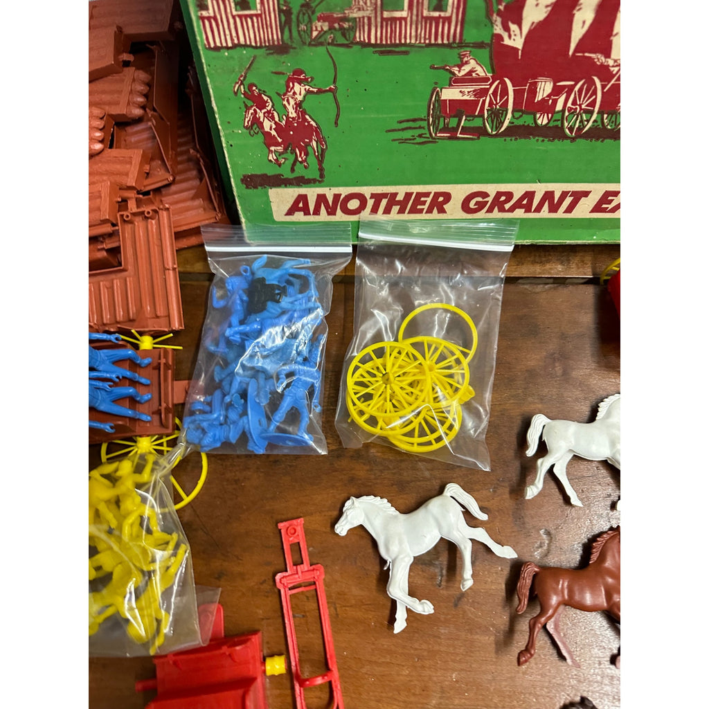 VINTAGE 1960S GRANT PLASTIC WESTERN FRONTIER BATTLE PLAYSET COWBOY HORSE FORT