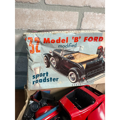 AMT 3 IN 1 '32 MODEL B FORD SPORT ROADSTER #332 KIT - PARTIALLY BUILT