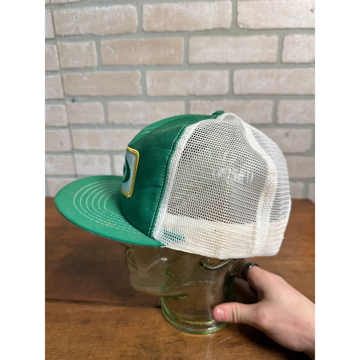 VINTAGE GREEN LAYNE MESH AGRICULTURE FARM TRUCKER CAP HAT USA