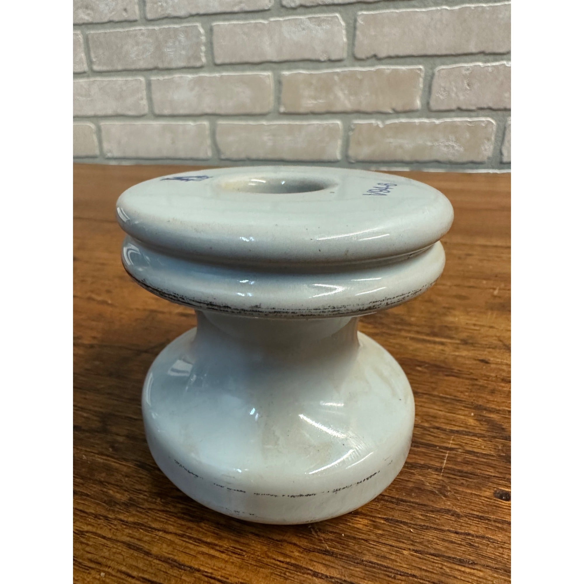 Vintage Victor Industries Light Gray Ceramic Spool Telephone Insulator V94-6