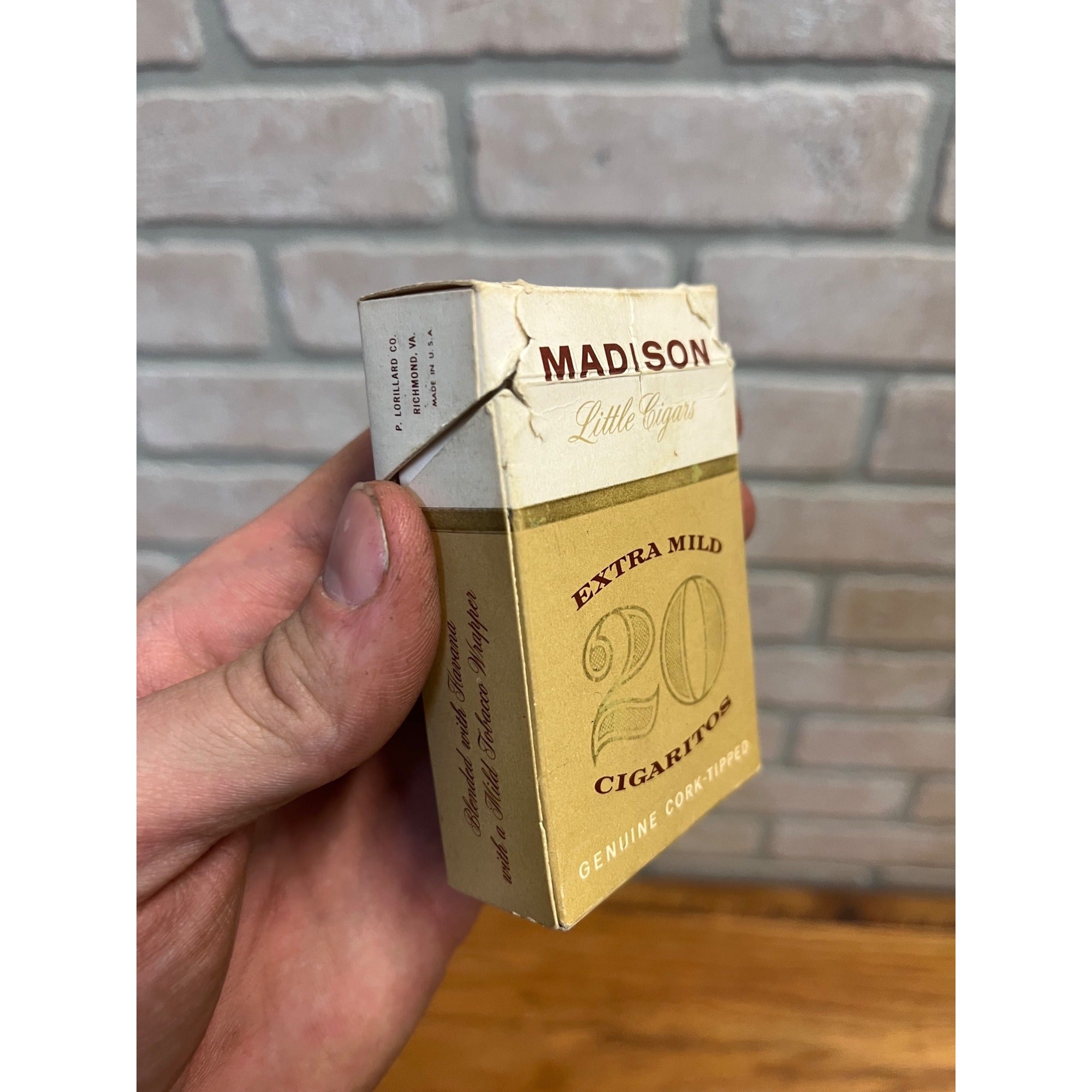 Vintage Madison 20 Extra Mild Cork Tipped Little Cigars Hard Pack Box Empty