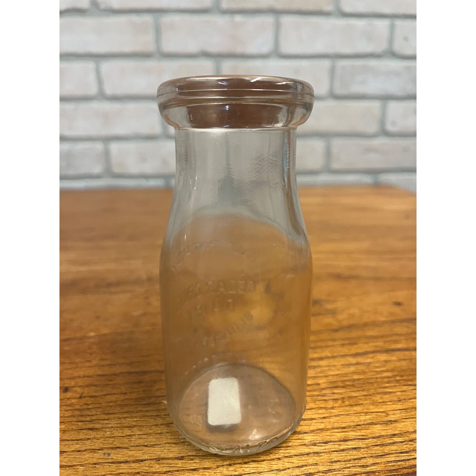 Vintage Cedar Grove Dairy Slinger Wisconsin Half Pint Milk Dairy Bottle