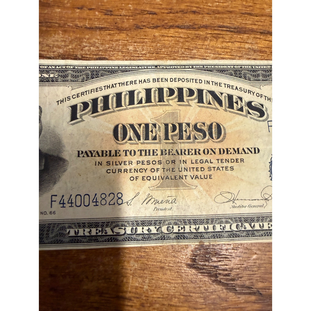 1944 Philippines Victory Series No. 66 One Peso Banknote Circulated