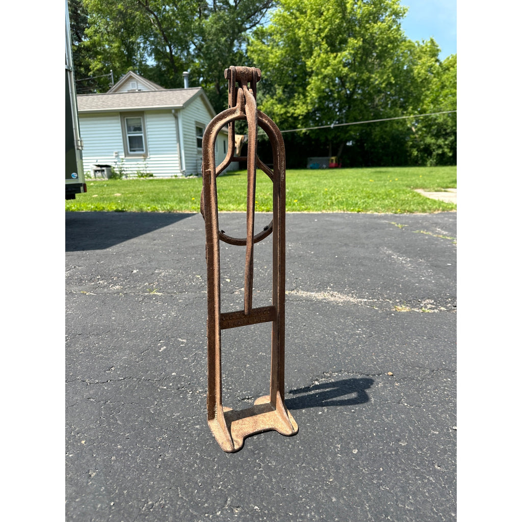1900s ANTIQUE CAST IRON J.C.MOORE & CO. WAGON JACK STAND RACINE WIS