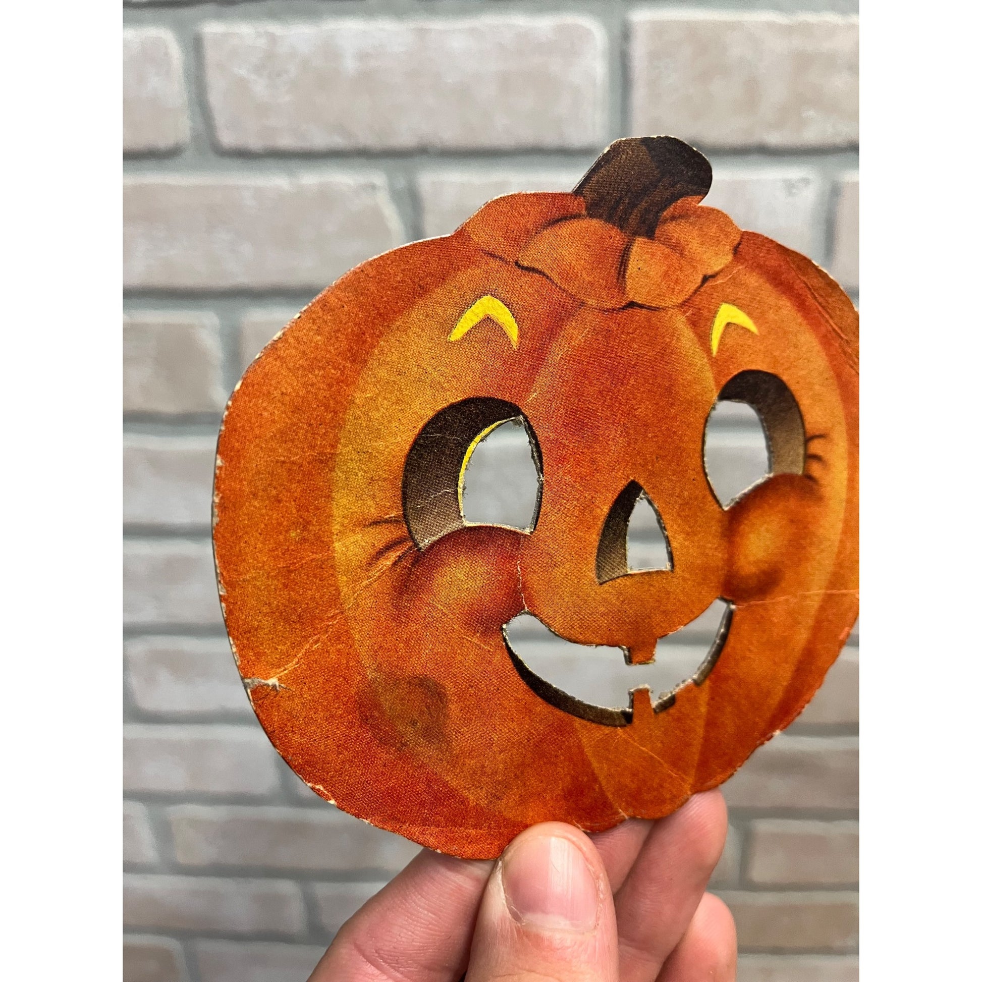 Vintage 1960s Halloween Jack o' Lantern JOL Diecut --  Dennison? Beistle?