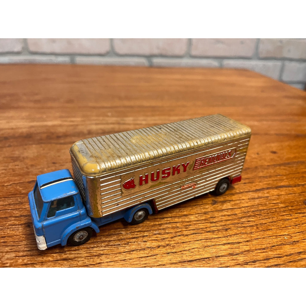 Husky Models Ford D Series Tractor Unit & Removals Trailer Blue & Silver
