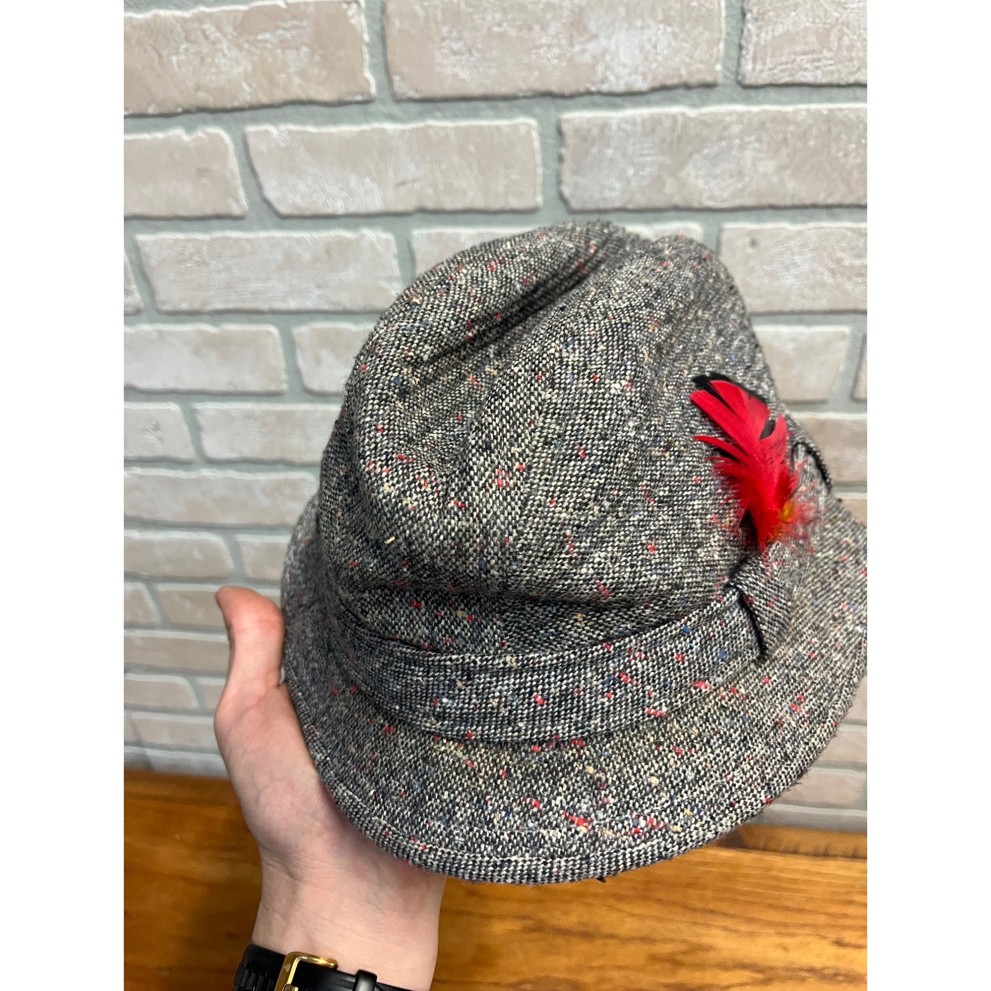 Vintage Country Gentlemen Traveler Curshable Tweed Men's Hat Red Feather 7-1/8