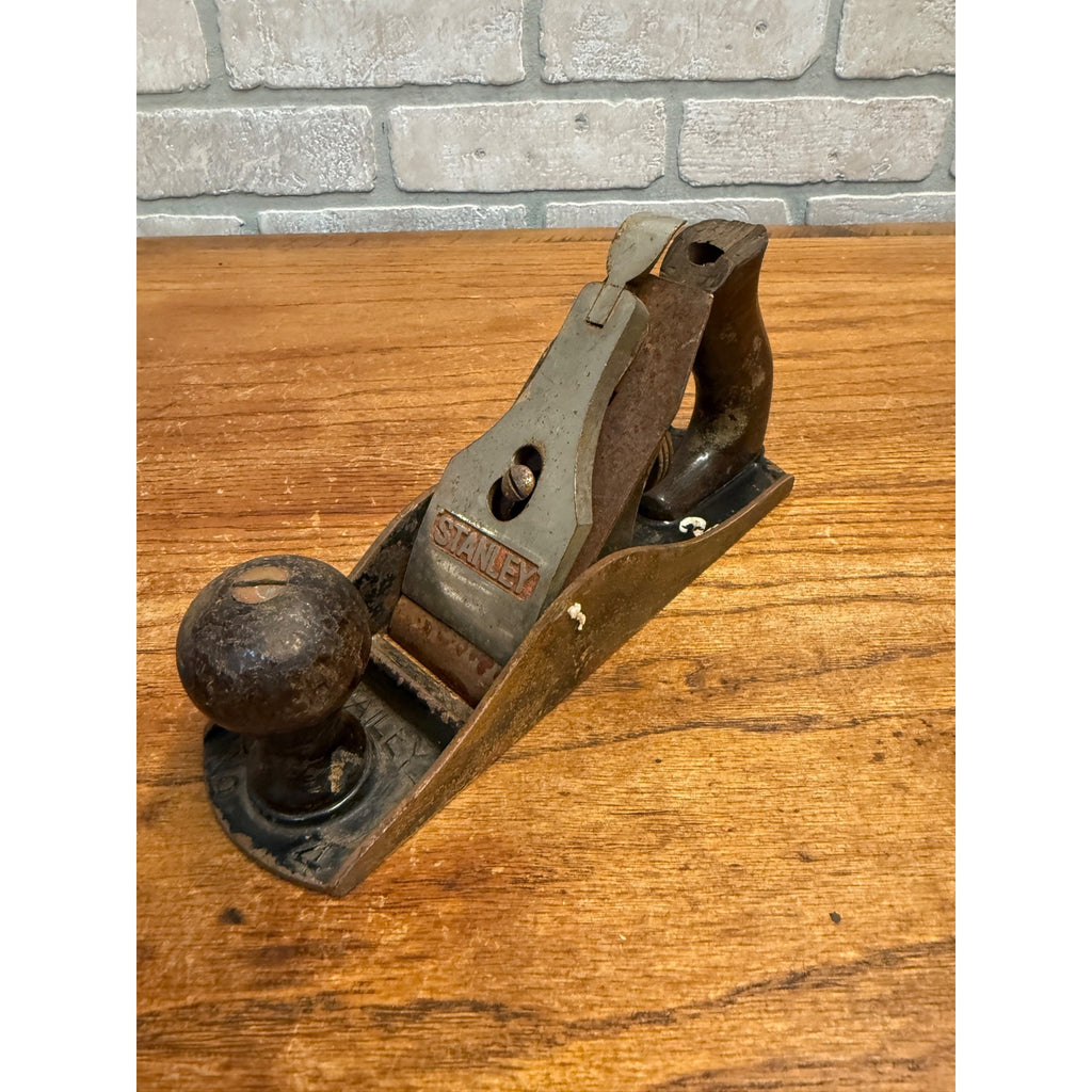 Vintage Stanley No 4 Wood Carpentry Plane Grooved Planer Tool For Restoration