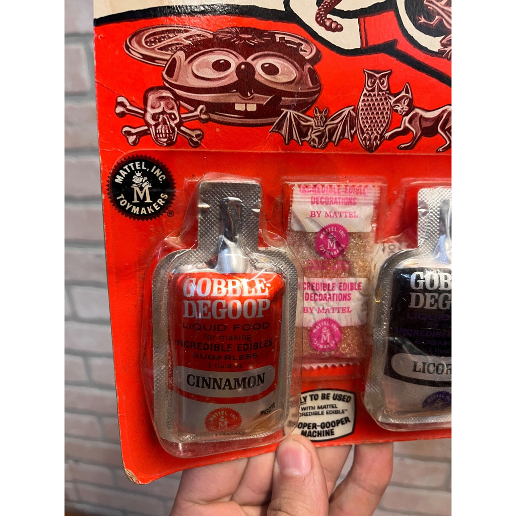 1966 Mattel Incredible Edibles Sealed Card Liquid 2 Packets of Gobble-Degoop