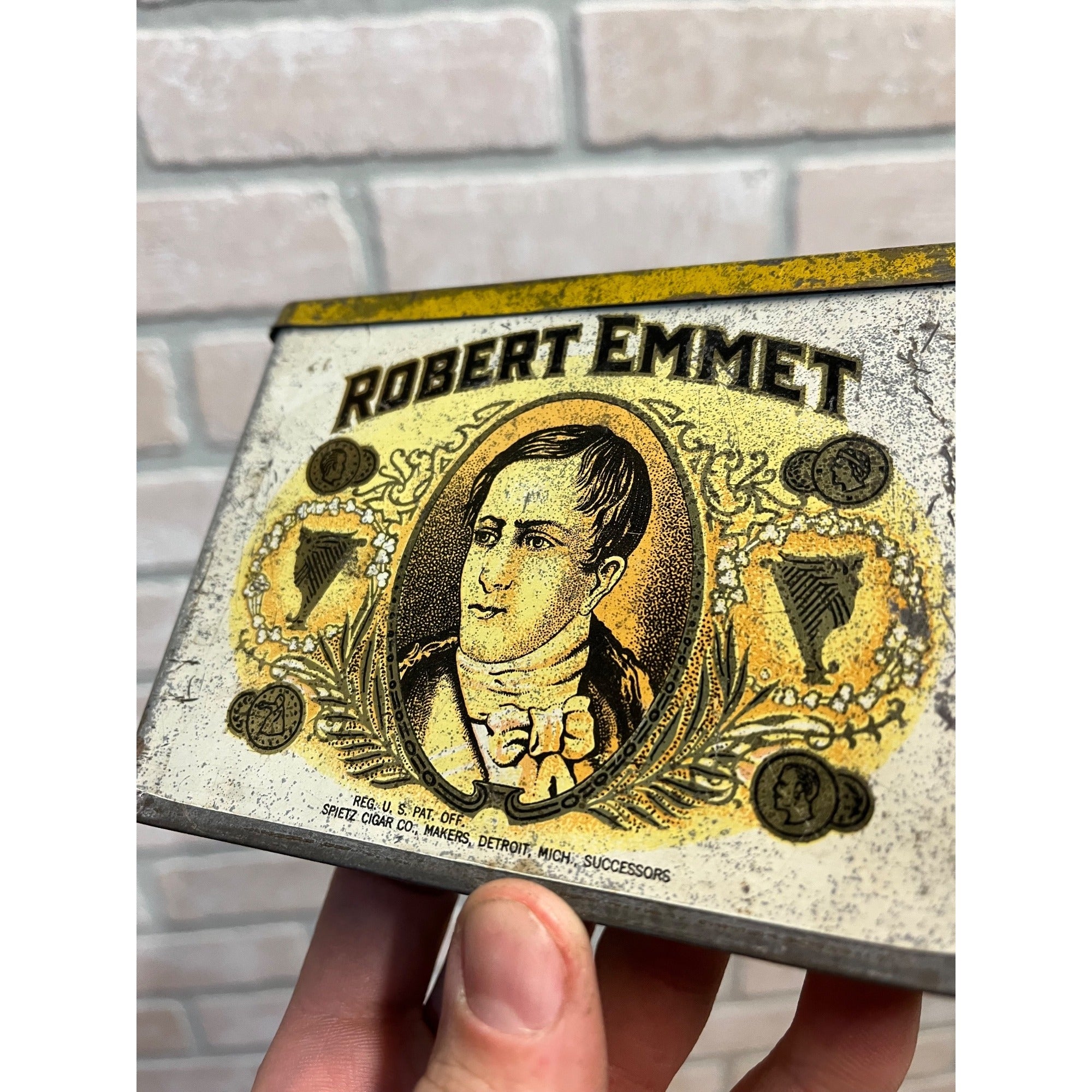 Vintage Robert Emmet Tobacco Tin Advertising  Spietz Cigar Co. Detroit MI