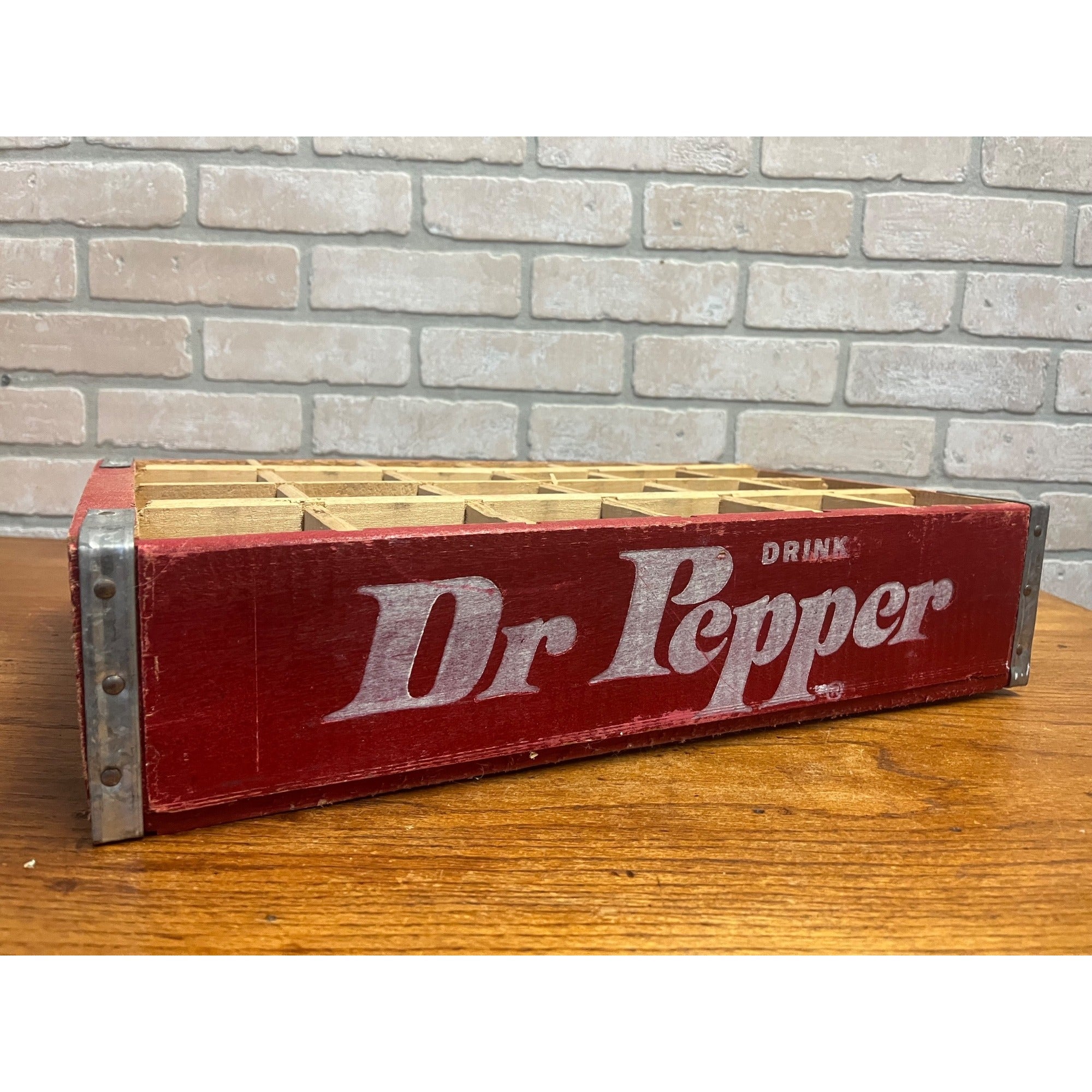 Vintage Dr Pepper Wooden Soda Crate Carrier Case Bottle Holder - Excellent!
