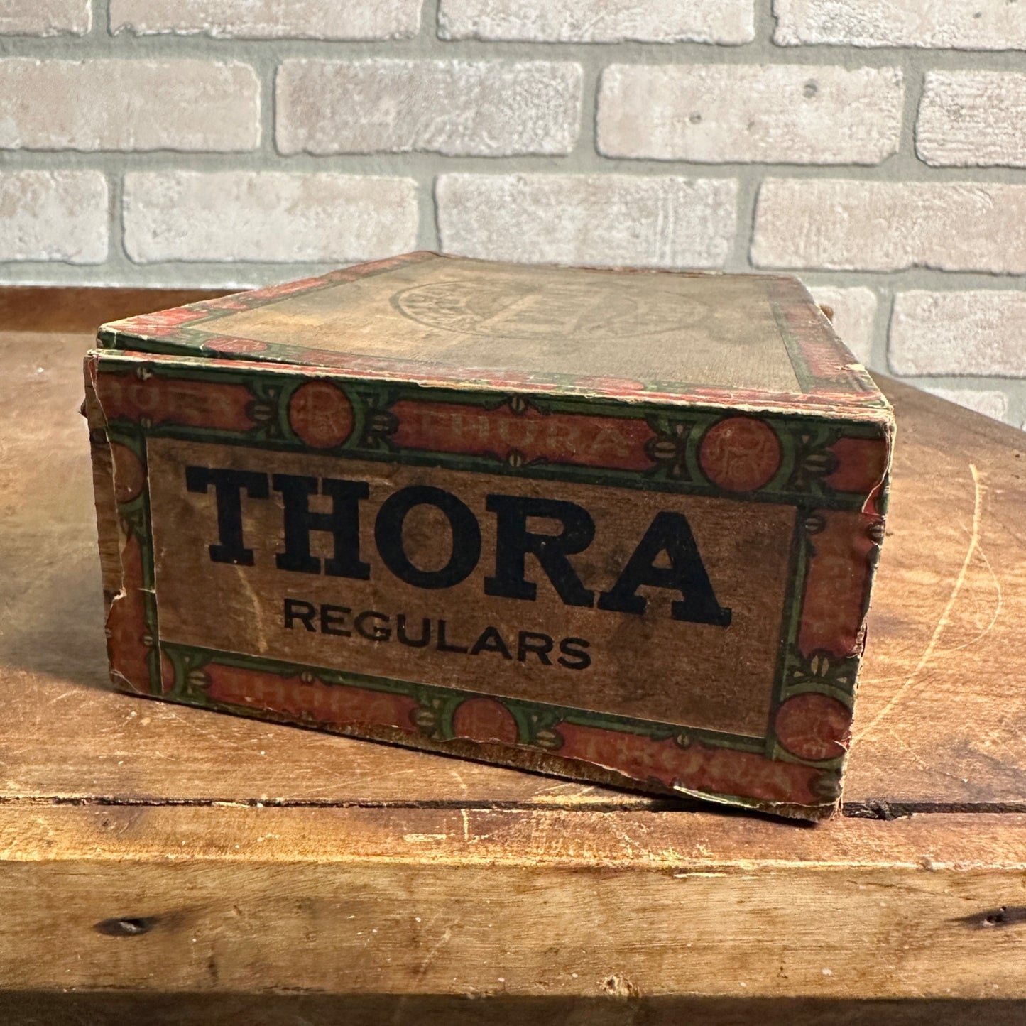 Vintage 1930s Rauh Cigar Co. Milwaukee Wis "Thora" Wooden Box Art Deco