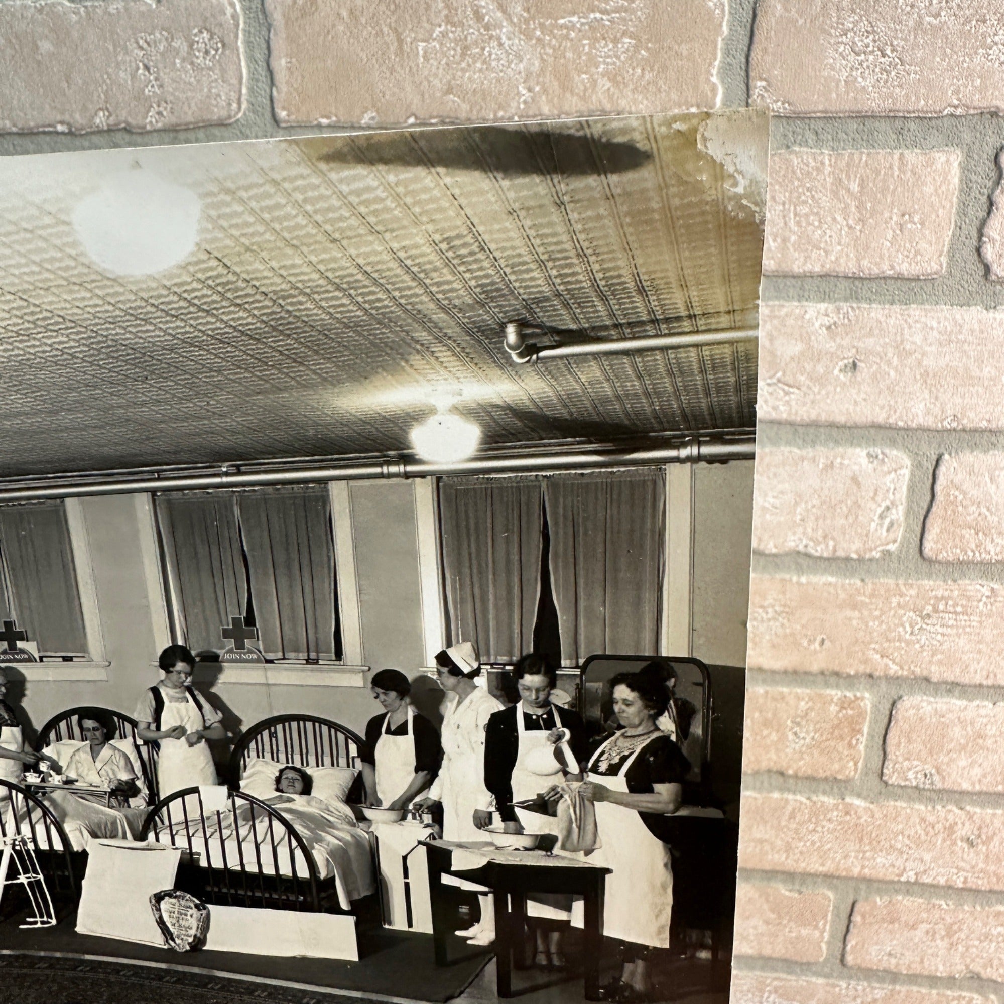 1934 Neenah Wisconsin Home Hygiene And Care of The Sick Photo Hospital Nurses