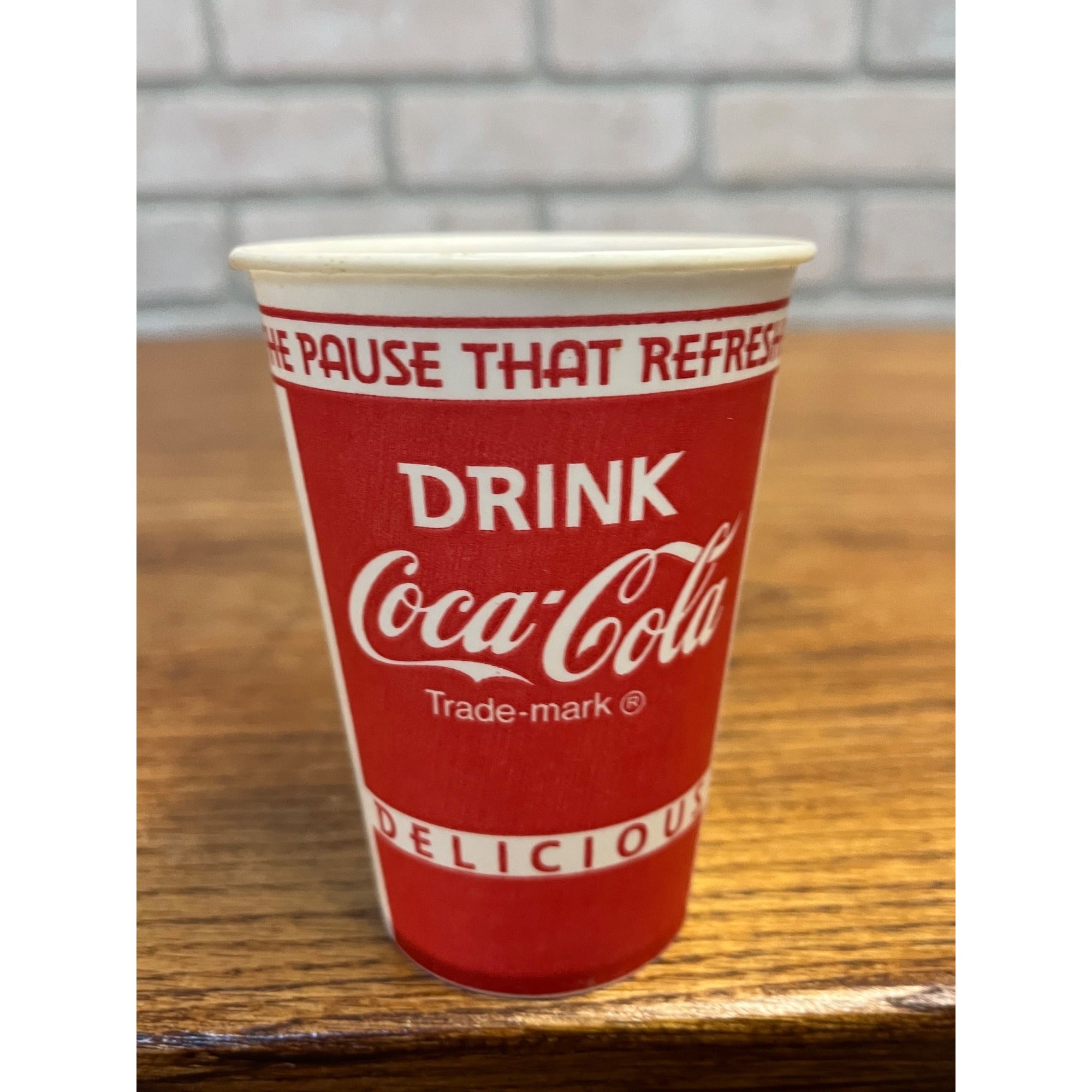 7 Oz Drink Coca-Cola "The Pause That Refreshes" Wax Paper Cup "Refreshing"