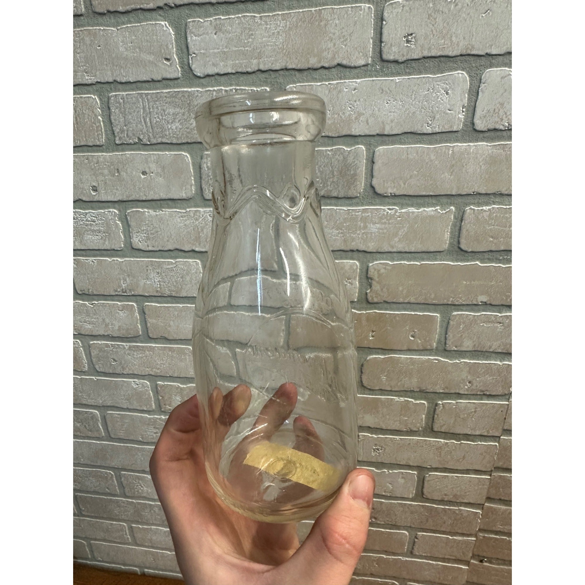 Vintage Independent Dairy Co. Marinette WI Wis Milk Bottle Pint Wisconsin Embossed