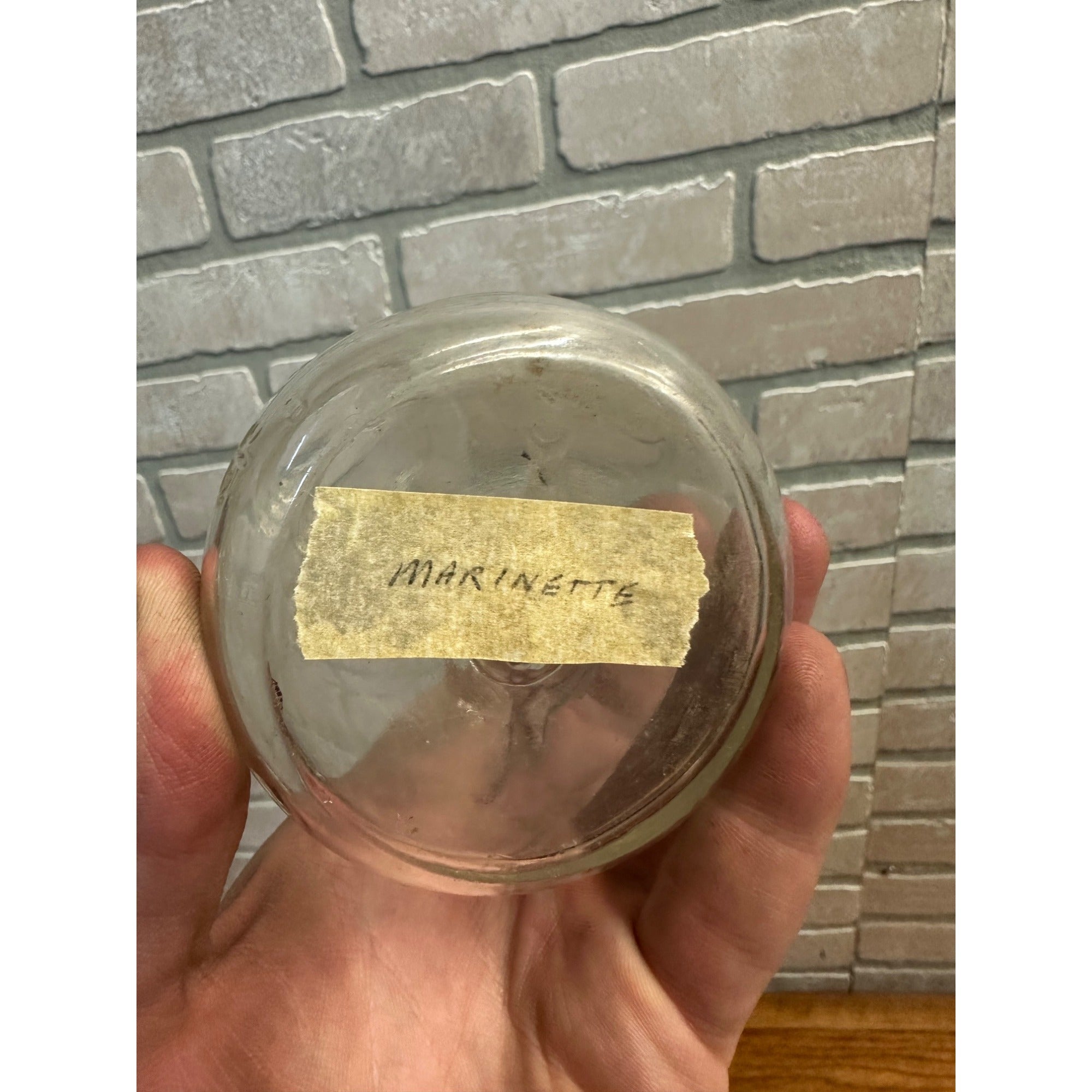 Vintage Independent Dairy Co. Marinette WI Wis Milk Bottle Pint Wisconsin Embossed