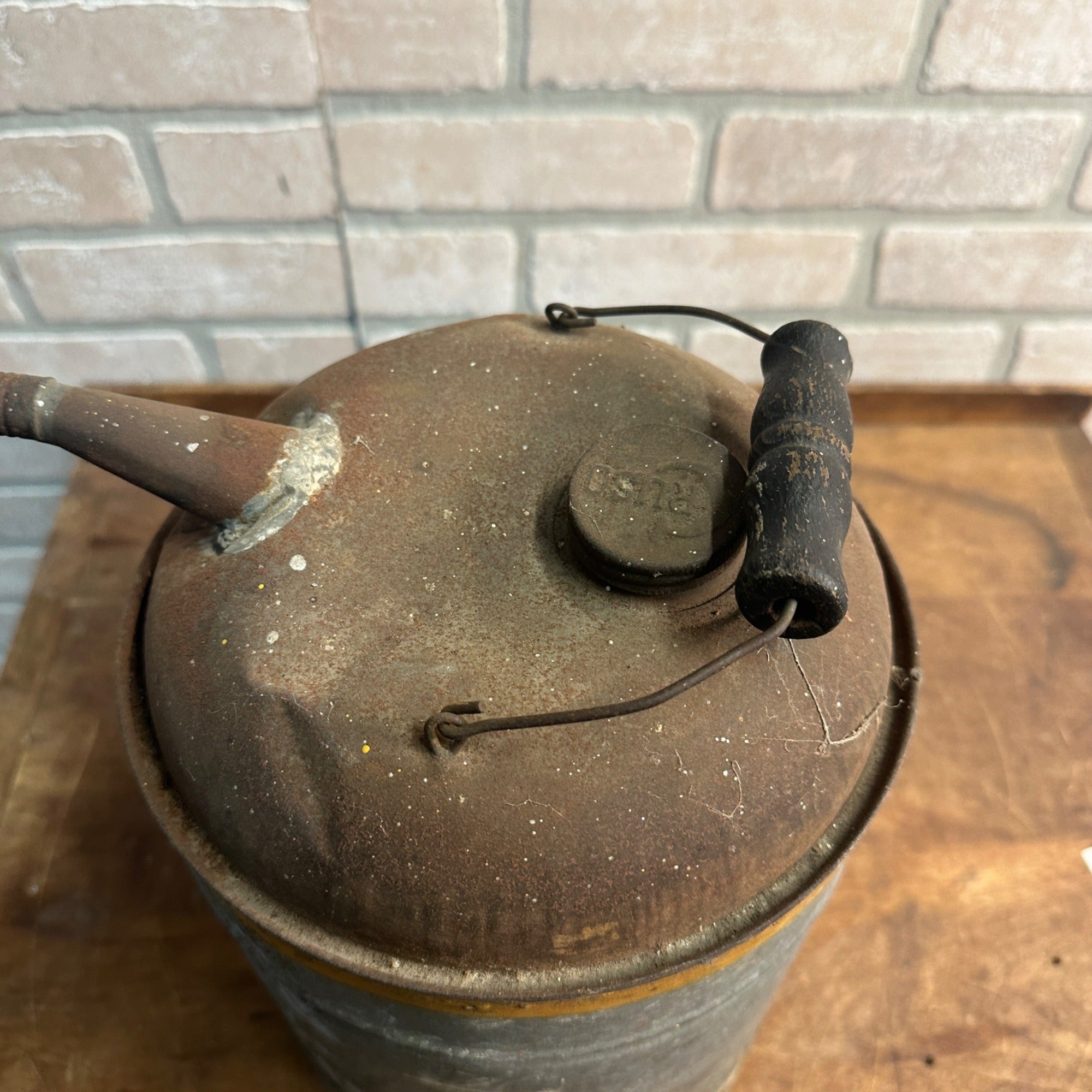 Vintage 1900s HSB & Co. Cruso Chicken Hen Galvanized Oil Can Farm Advertising