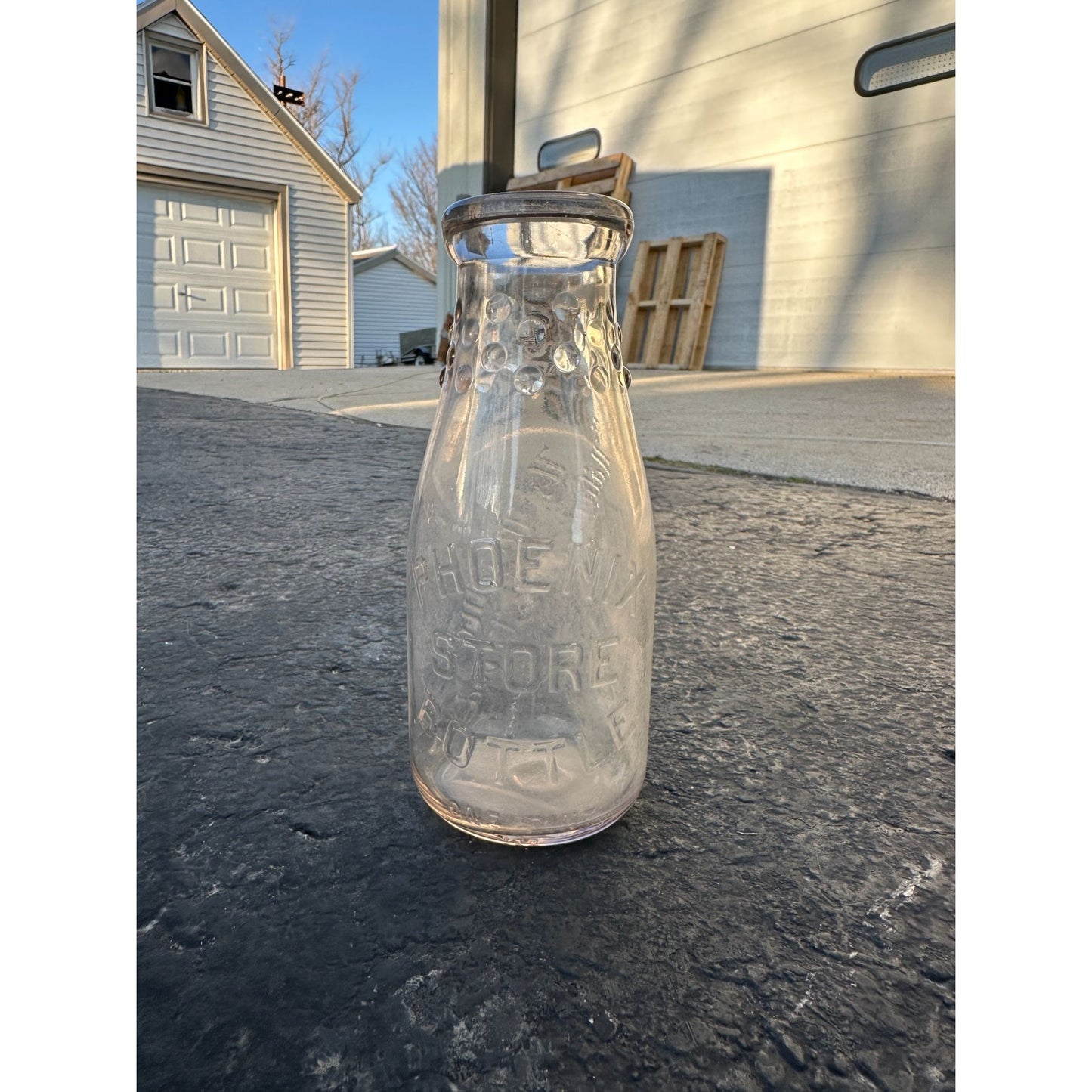 ANTIQUE PINT PHOENIX STORE MILK BOTTLE EMBOSSED HOBNAIL NATURES FINEST DAIRY