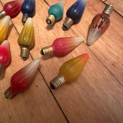 (11) Snow Cap c-6 1830s Christmas Xmas Light Bulbs Some Working