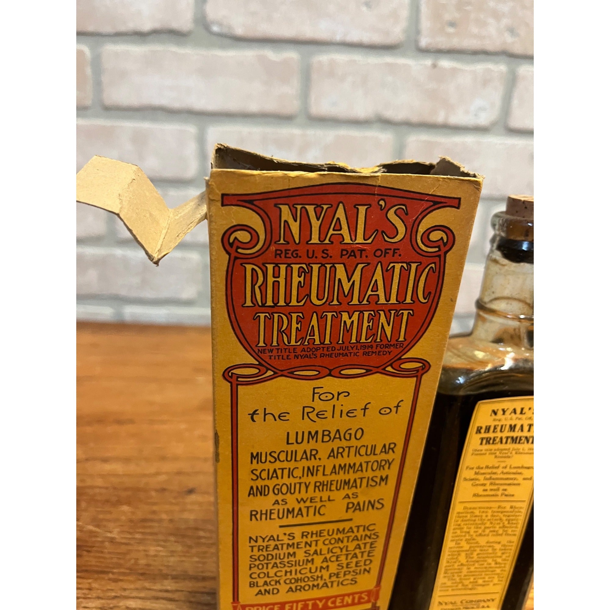 Antique Nyal's Rheumatic Treatment Bottle Box Full Unopened Detroit MI Medicine