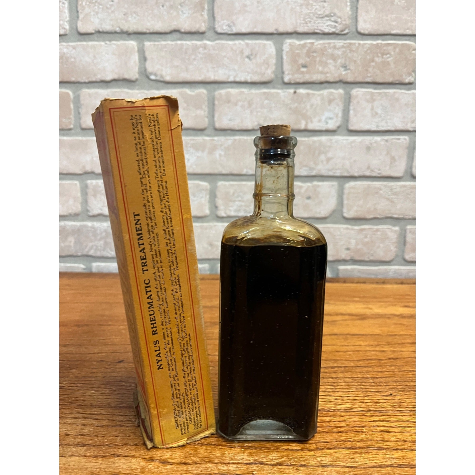 Antique Nyal's Rheumatic Treatment Bottle Box Full Unopened Detroit MI Medicine