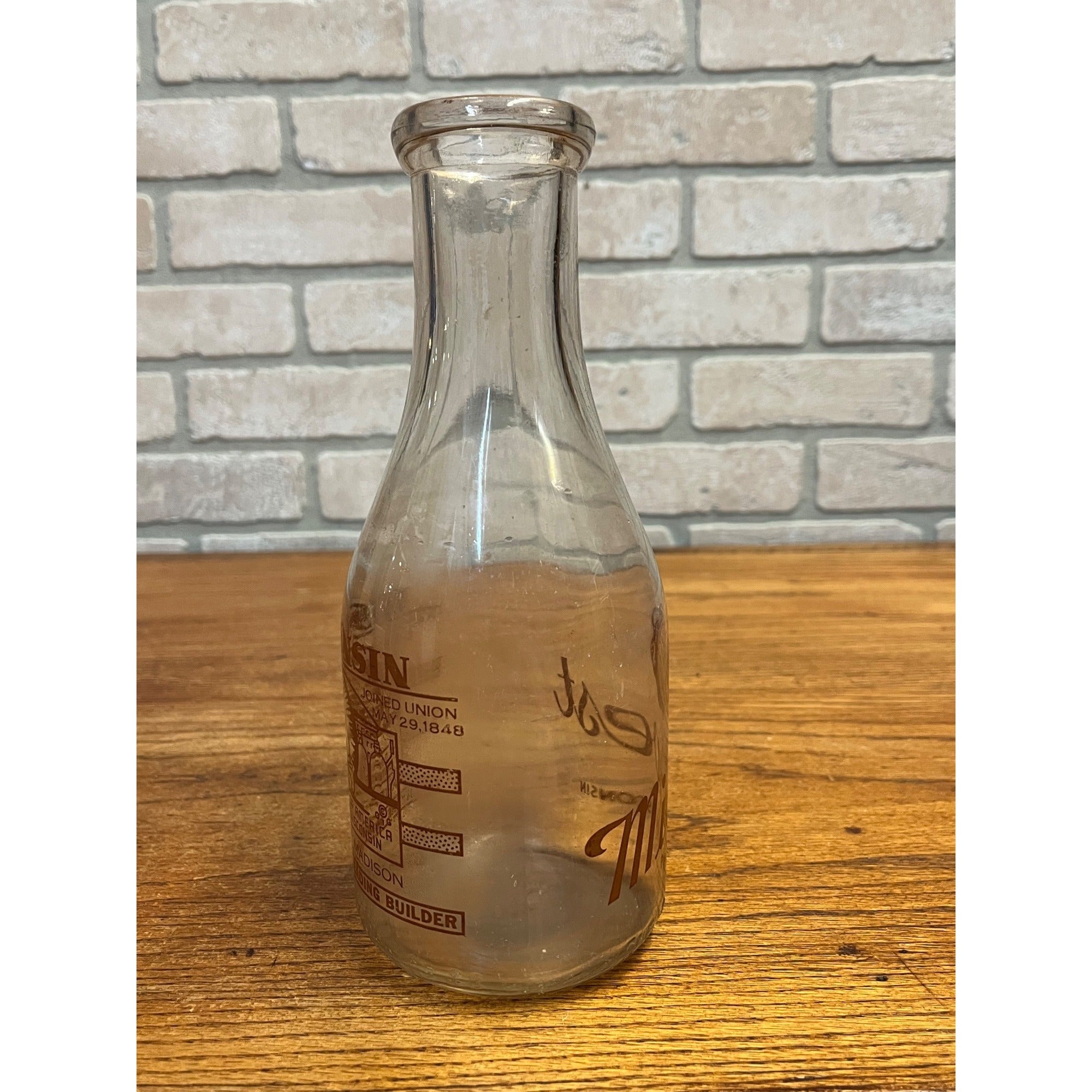 Vintage Midwest Milk Bottle With Wisconsin Facts Plymouth, Wisconsin University of WI One Quart