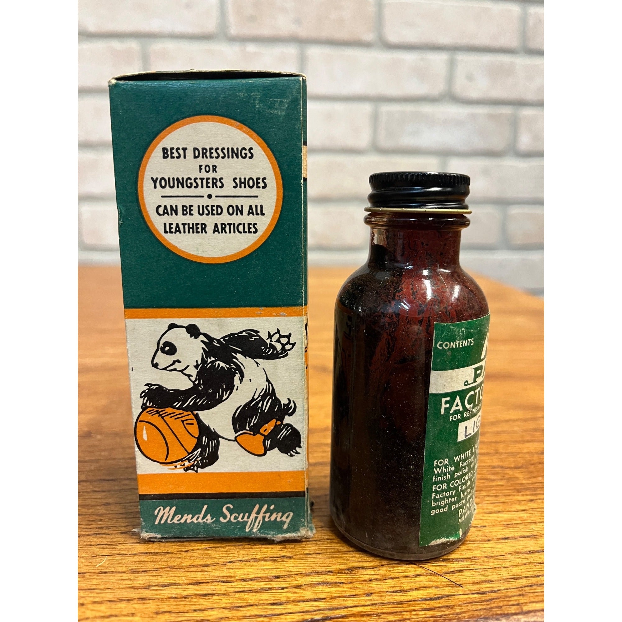 Vintage 1945 Panda Factory Finish Leather Shoe Polish Milwaukee Wis Box & Bottle