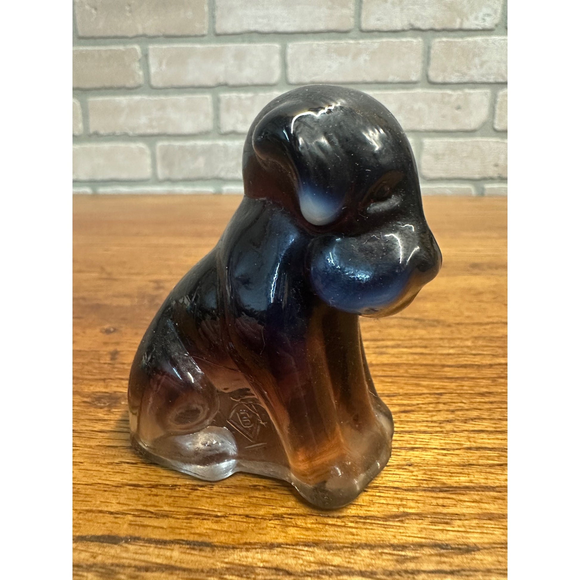 Vintage Boyd Slag Glass 3" Sitting Dog Pooche Figurine Pooch Purple Opal Ears