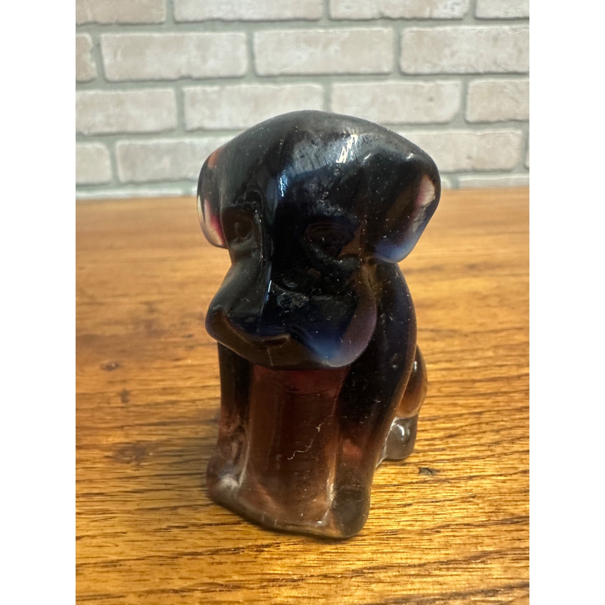 Vintage Boyd Slag Glass 3" Sitting Dog Pooche Figurine Pooch Purple Opal Ears