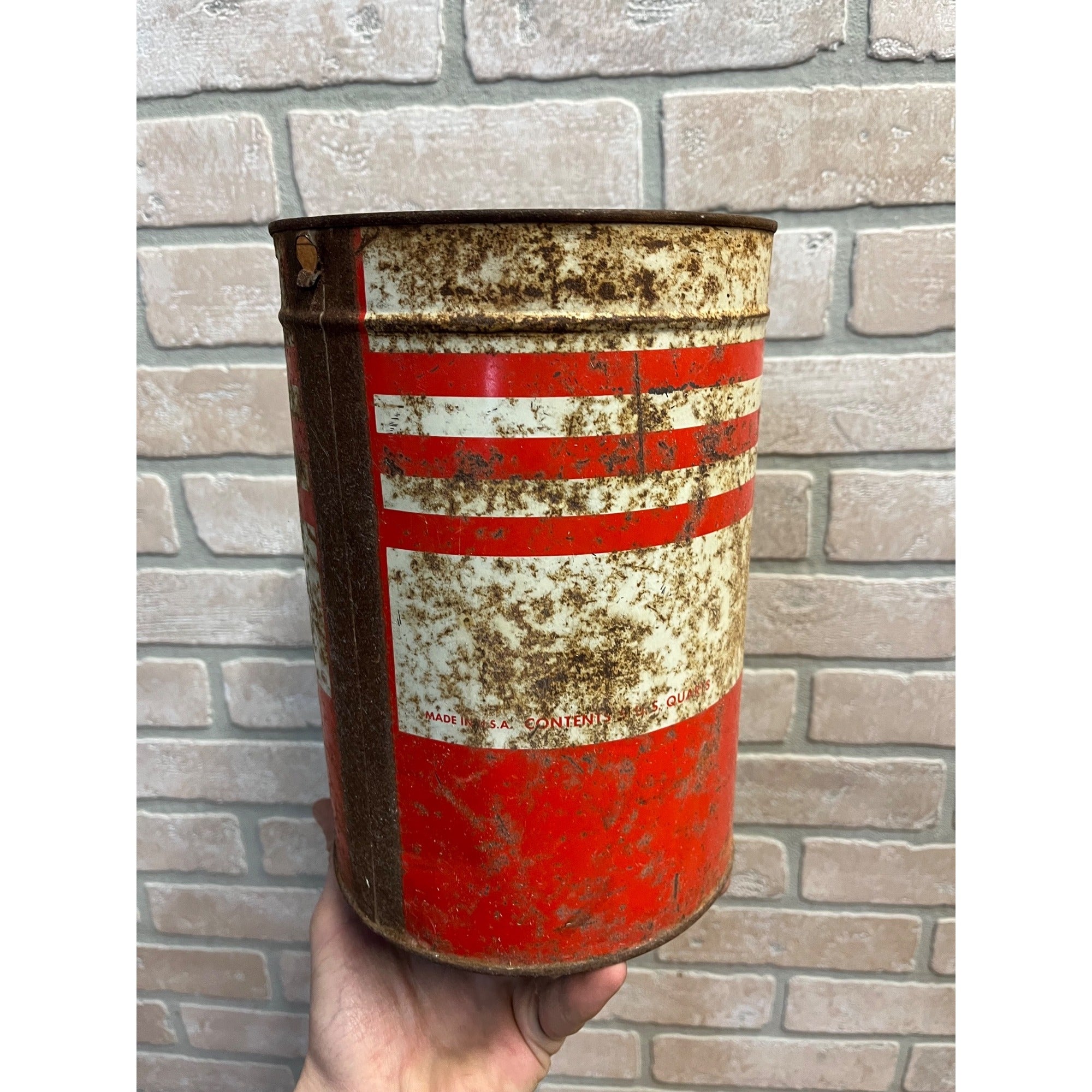 1940s Cities Service Can Premium Koolmotor 5 Quart Oil Red White