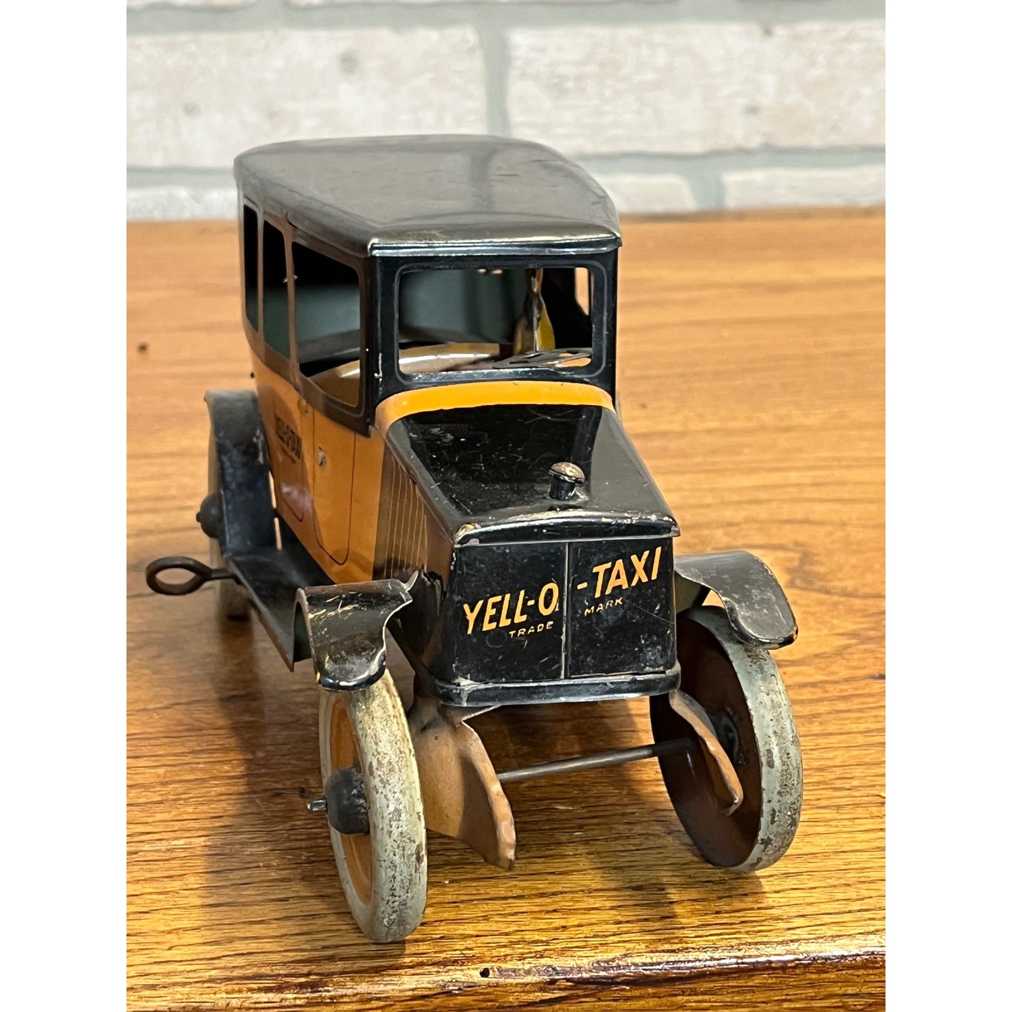 Vintage Ferdinand Strauss Tin Litho Yell-O-Taxi Wind Up Taxicab Toy Yellow