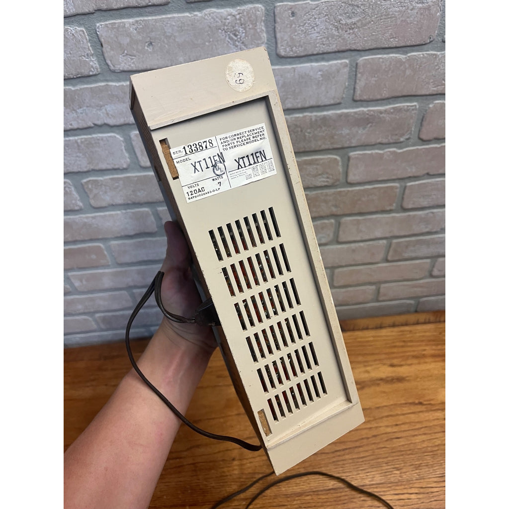 Vintage Motorola Solid State Radio XT11FN - Works