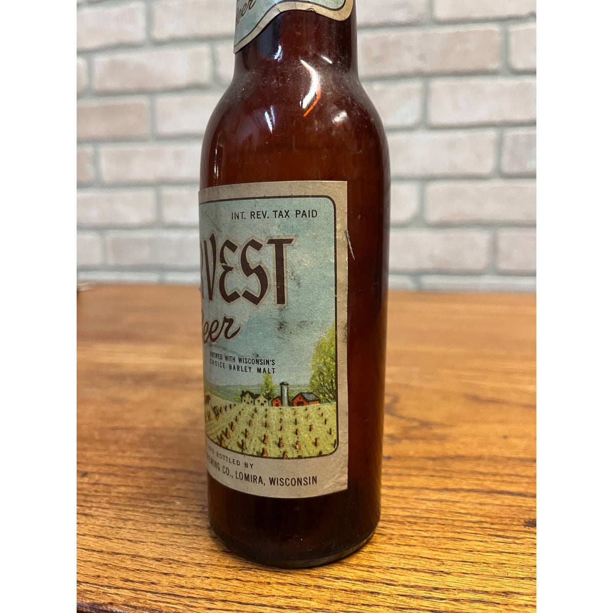 Vintage Harvest Beer IRTP Label 12oz Bottle Harold C. Johnson Lomira WI Wis