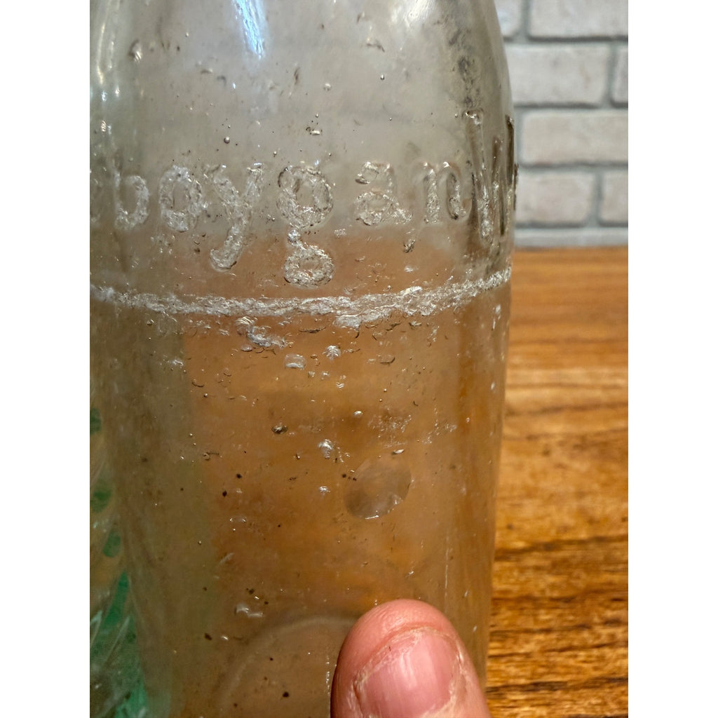 Vintage Lot of 2 Lakeside Sheboygan Wiconsin Soda Bottles Twisted Green 7-1/2 and 7 oz