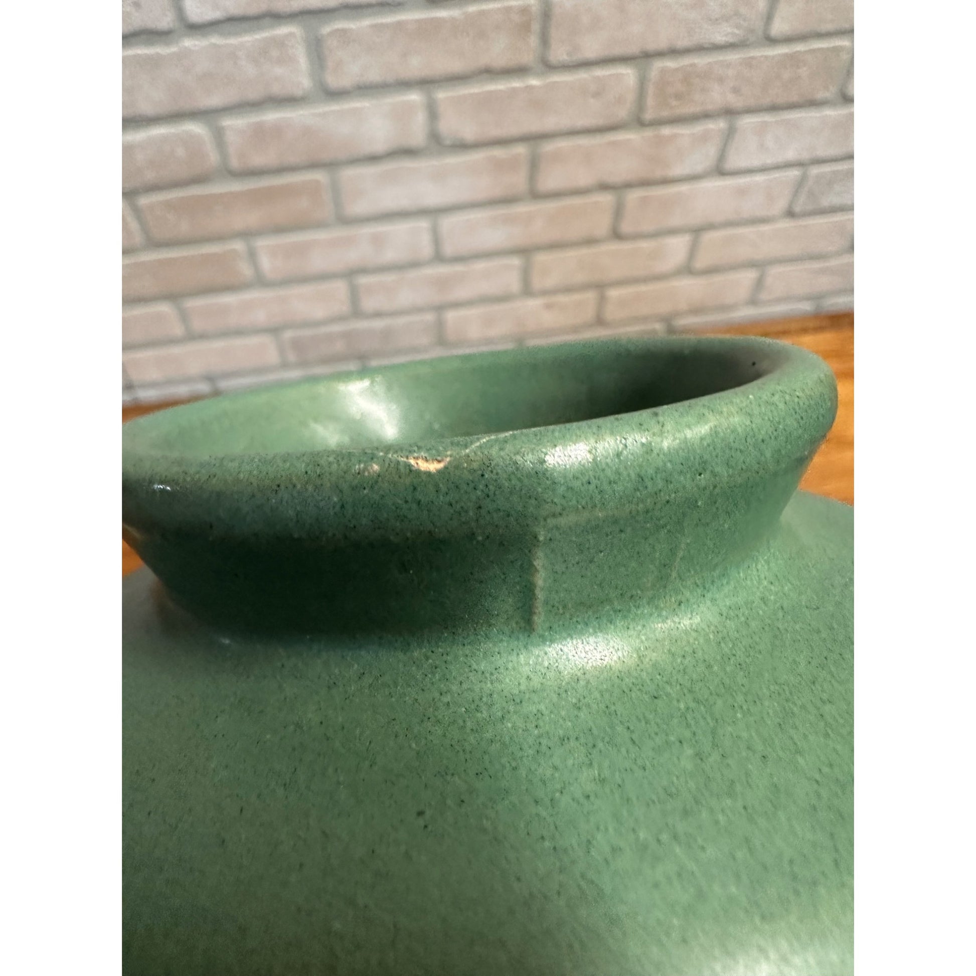 Vintage Zanesville Pottery Arts & Crafts Tobacco Leaf Vase Matte Green