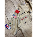 Vintage Boy Scouts of America Uniform Shirt w Patches Pins Wisconsin Troop 712