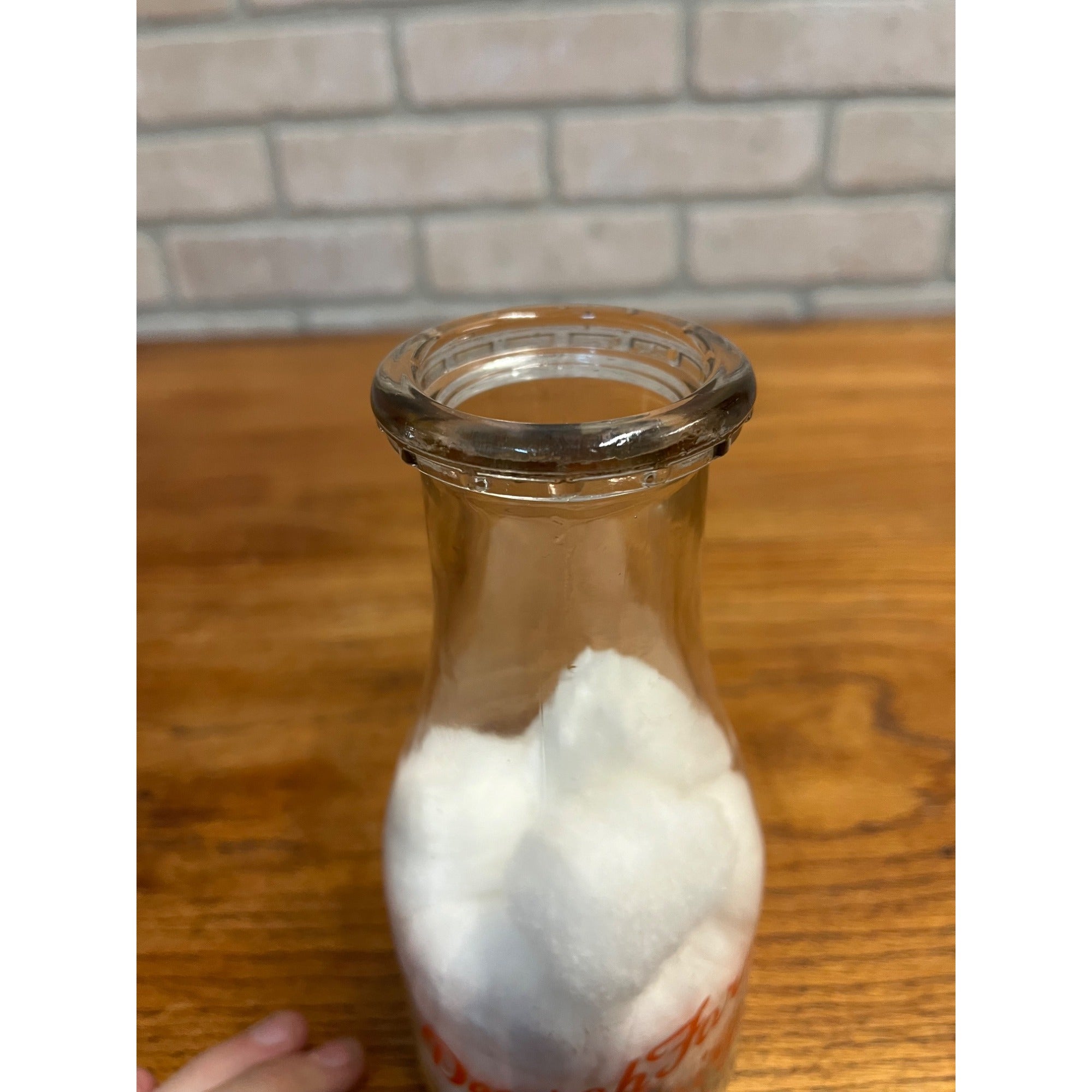 Vintage Decorah Dairy West Bend Wisconsin TSPQ Milk Bottle Pint WI Wis