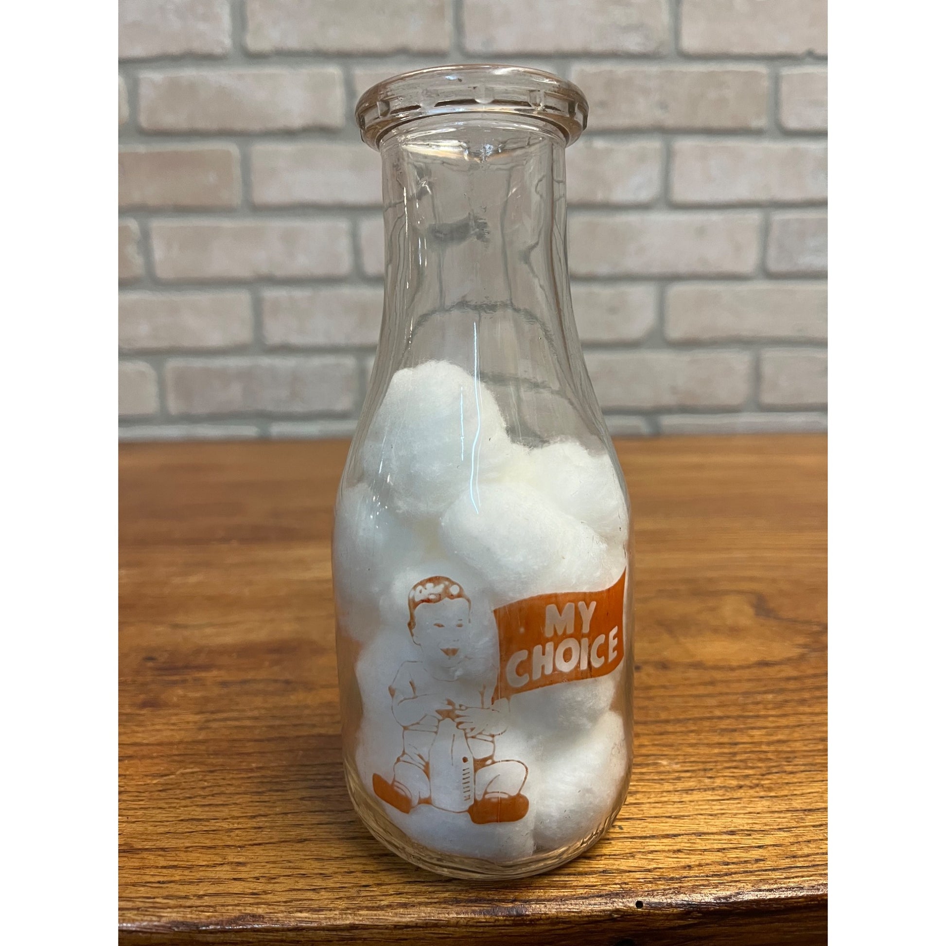 Vintage Decorah Dairy West Bend Wisconsin TSPQ Milk Bottle Pint WI Wis