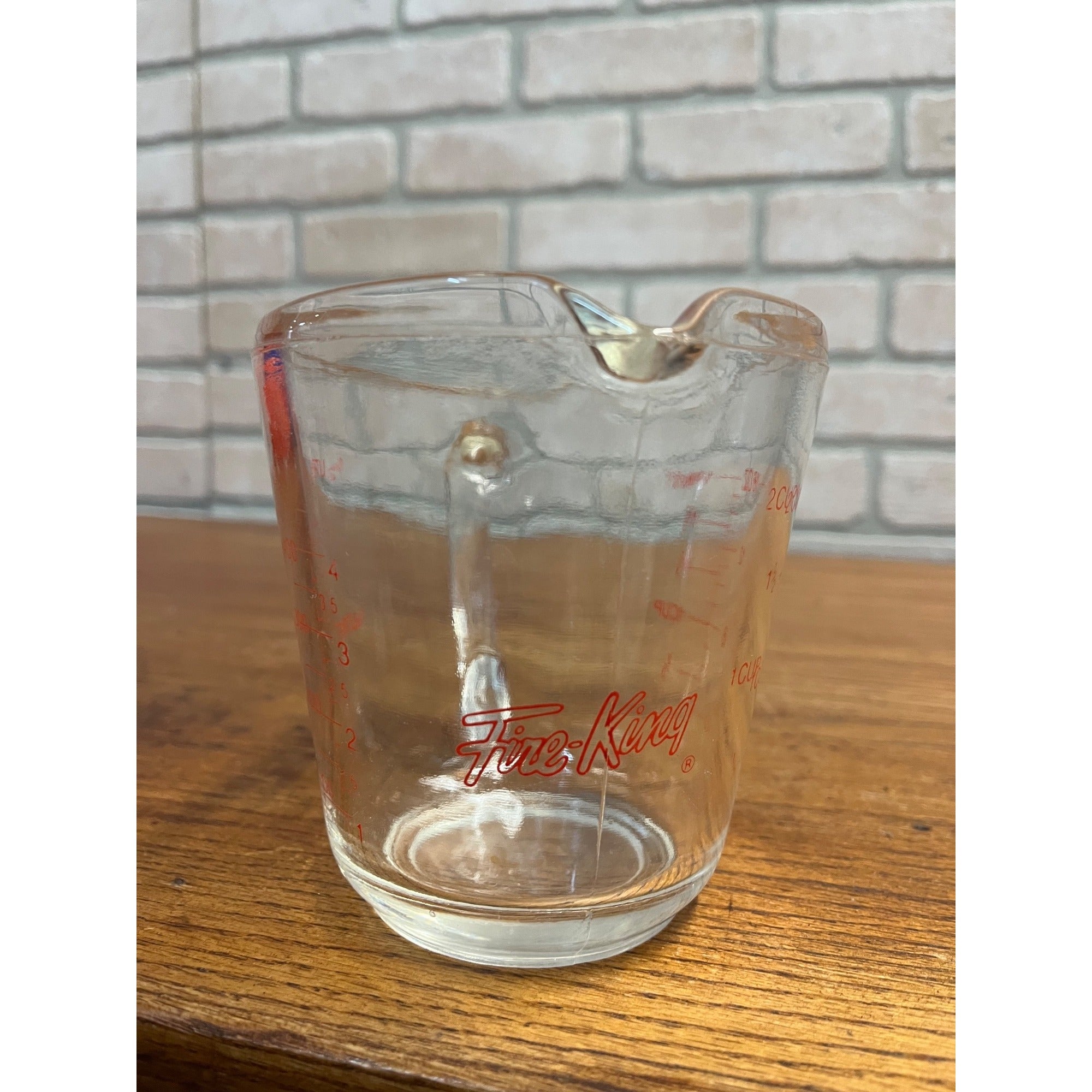 Vintage FIRE KING 2-Cup Measuring Cup Anchor Hocking D Handle #867