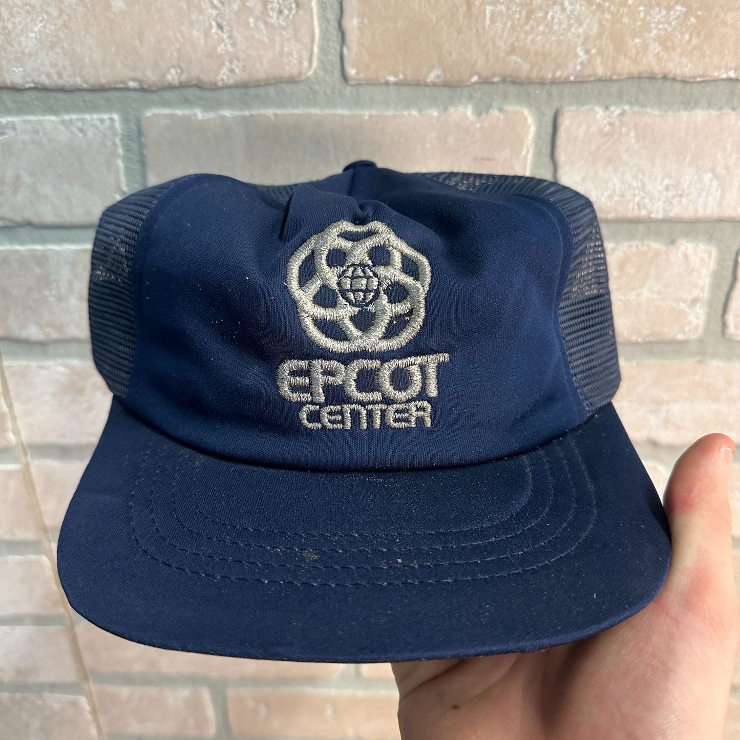 VINTAGE EPCOT CENTER DISNEY WORLD NAVY BLUE RETRO SNAPBACK HAT