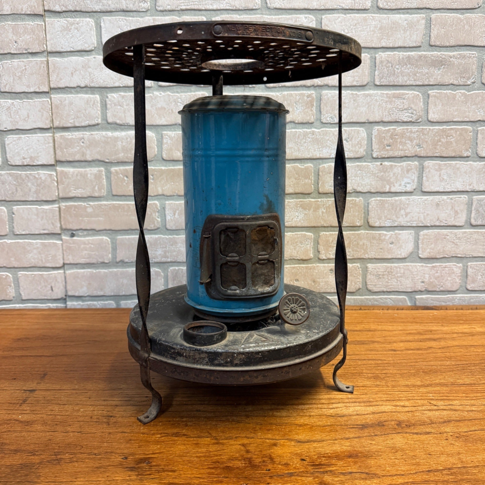 Vintage Blue Farmhouse Stove Burner Triangle Trademark Kitchen Decor