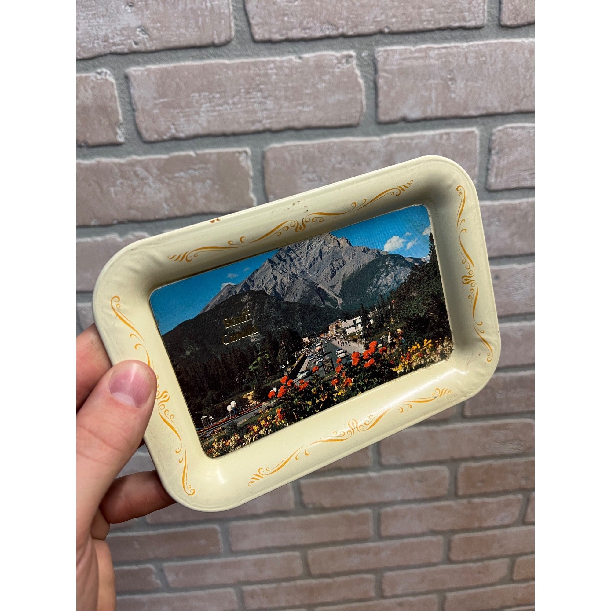Vintage 1960s Banff Canada Souvenir Tin Metal Trinket Tray Ashtray National Park