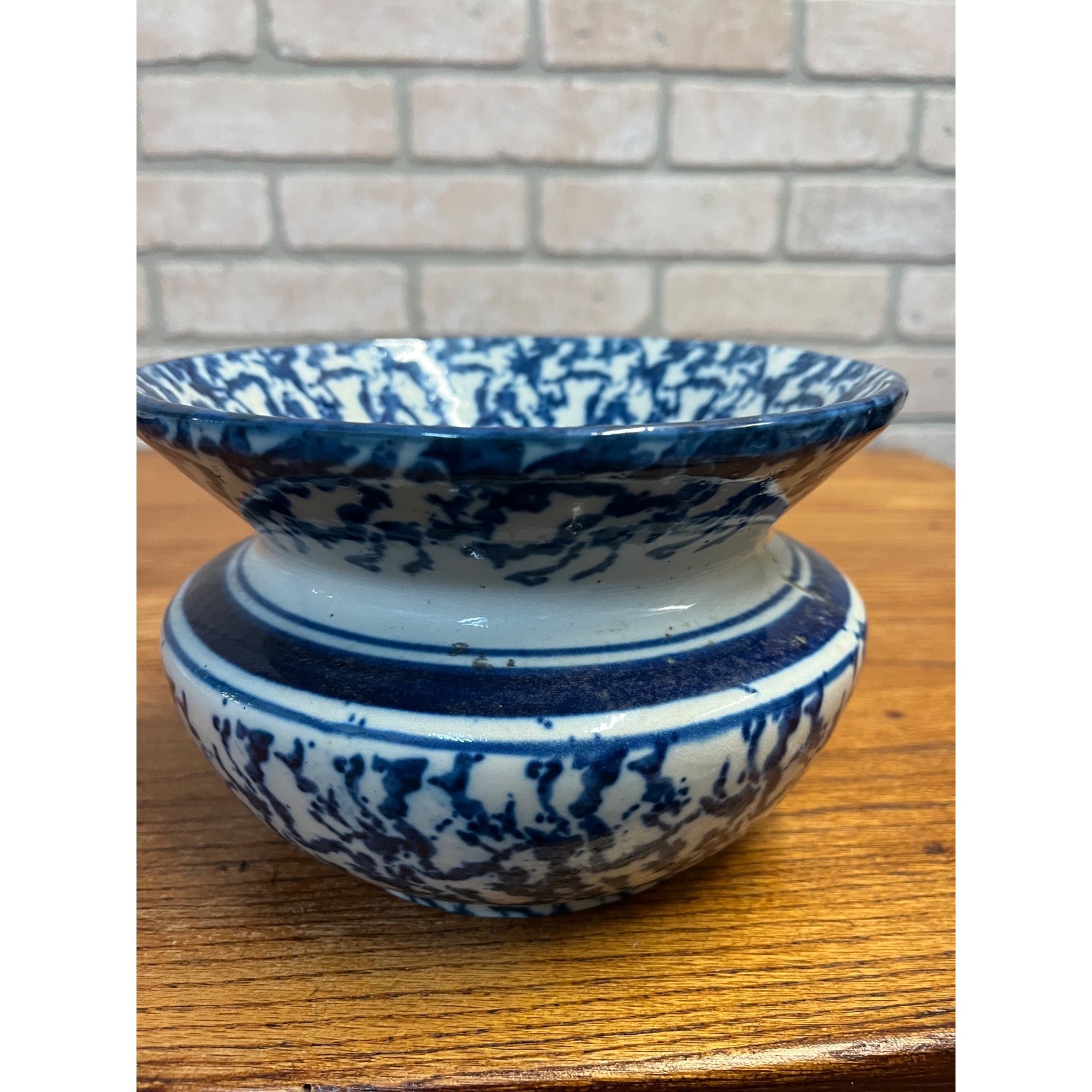 Antique Stoneware Blue & White Banded Splatter Spittoon Cuspidor Primitive Farmhouse 1800s