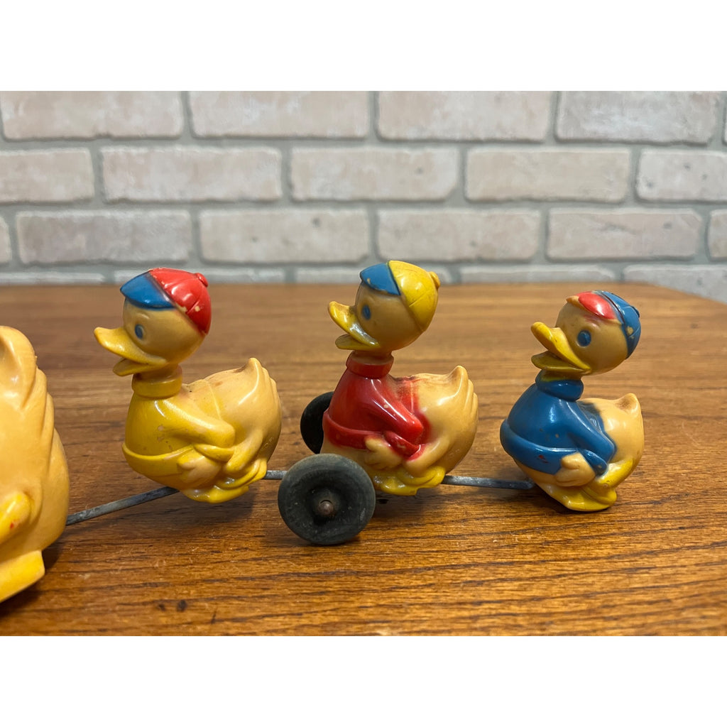 Vintage Louis Marx Plastic Wind Up Donald Duck & 3 Nephews Walt Disney Prod USA 1950s