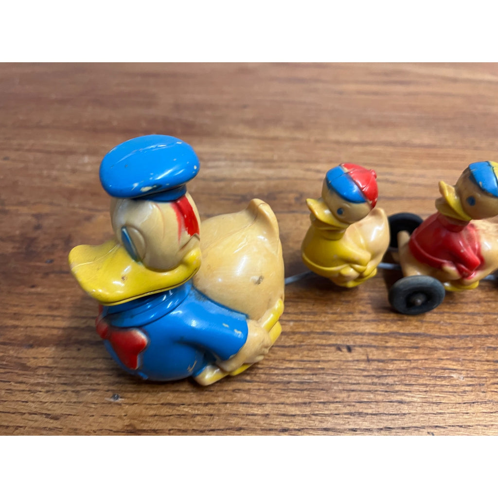 Vintage Louis Marx Plastic Wind Up Donald Duck & 3 Nephews Walt Disney Prod USA 1950s