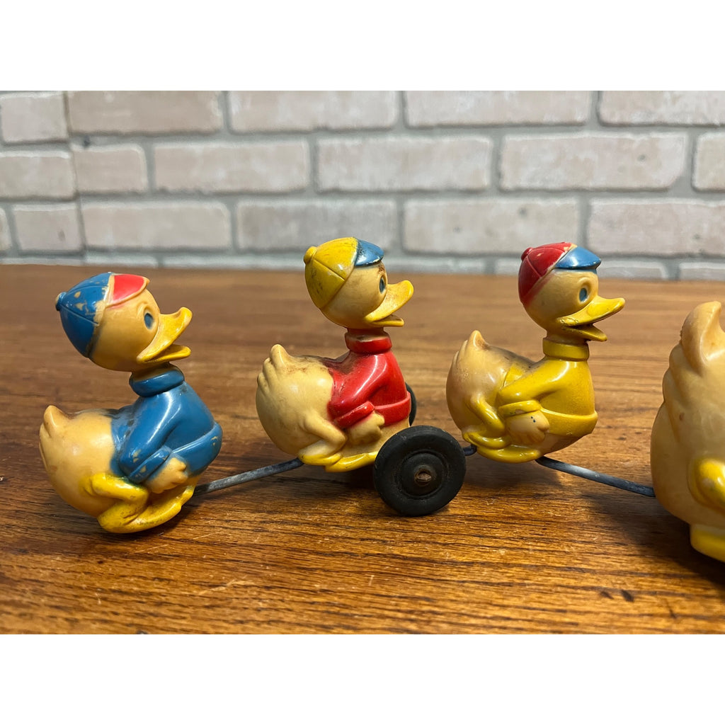 Vintage Louis Marx Plastic Wind Up Donald Duck & 3 Nephews Walt Disney Prod USA 1950s
